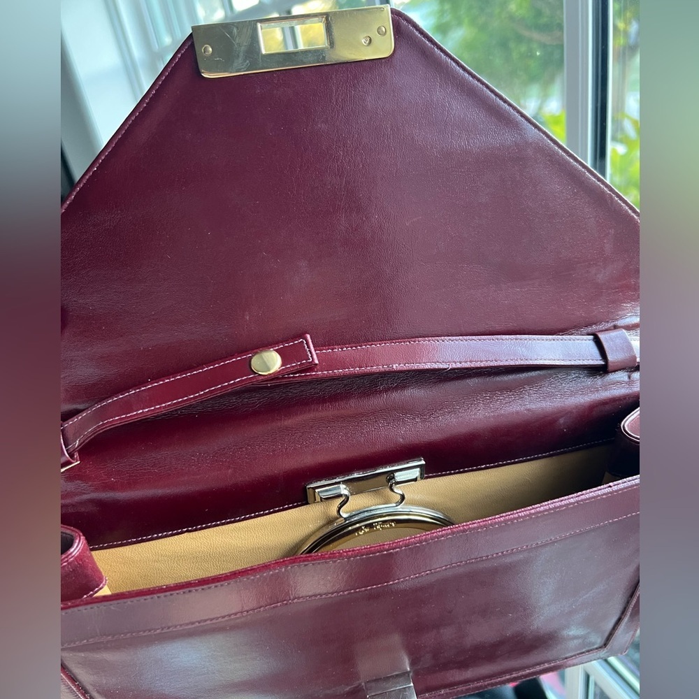 Lou Taylor Burgundy Leather Envelope Shoulder Bag with Mirror - Picture 3 of 11